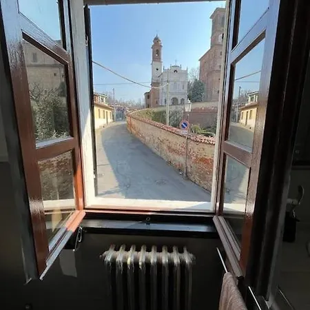 Lägenhet L'angolo Di Roero Sanfre