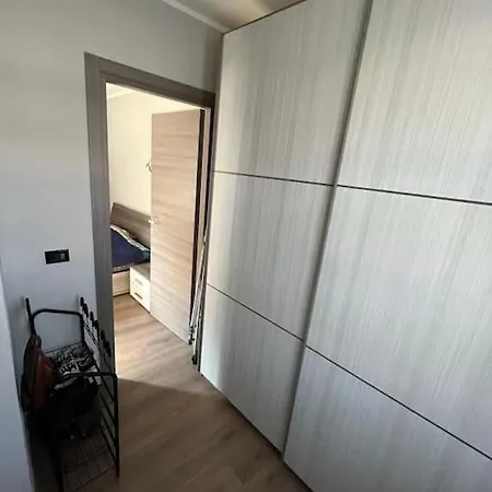 Lägenhet L'angolo Di Roero Sanfre